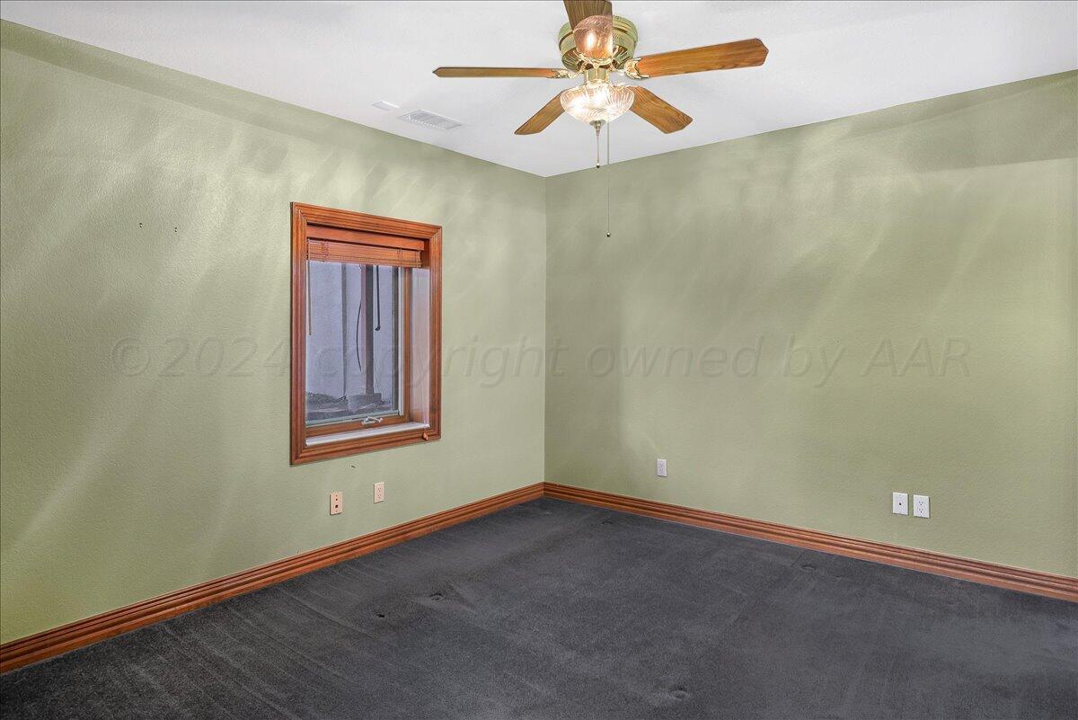 37 Citadel Drive Amarillo, TX 79124 - Photo 35 of 56 32-Downstairs Bedroom 2