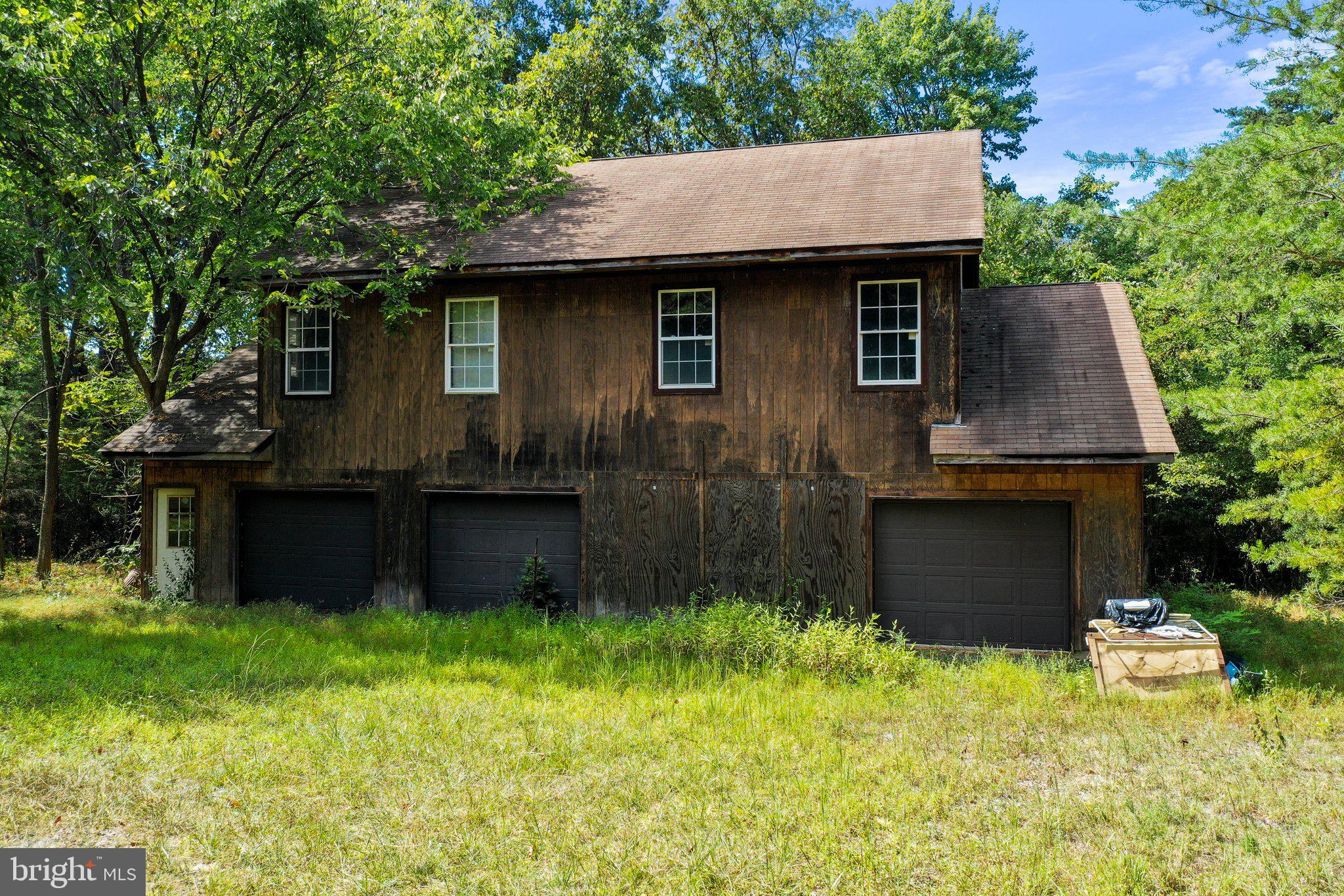 Figgins Road Front Royal, VA 22630 - Photo 14 of 21 Garage