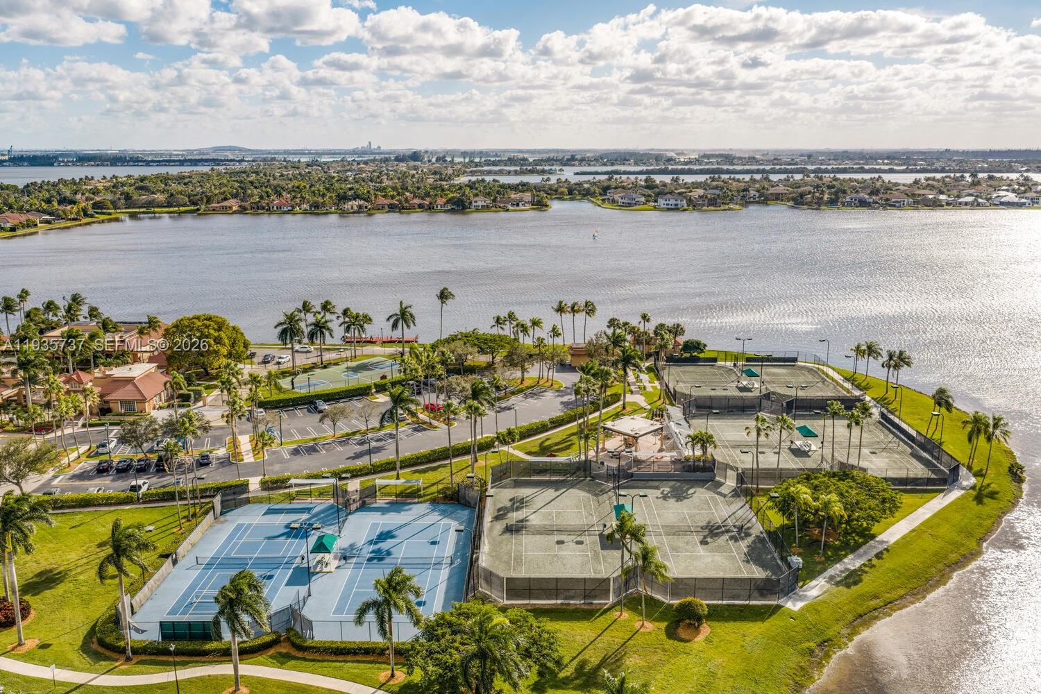 3910 Southwest 186th Terrace Miramar, FL 33029 - Photo 42 of 45