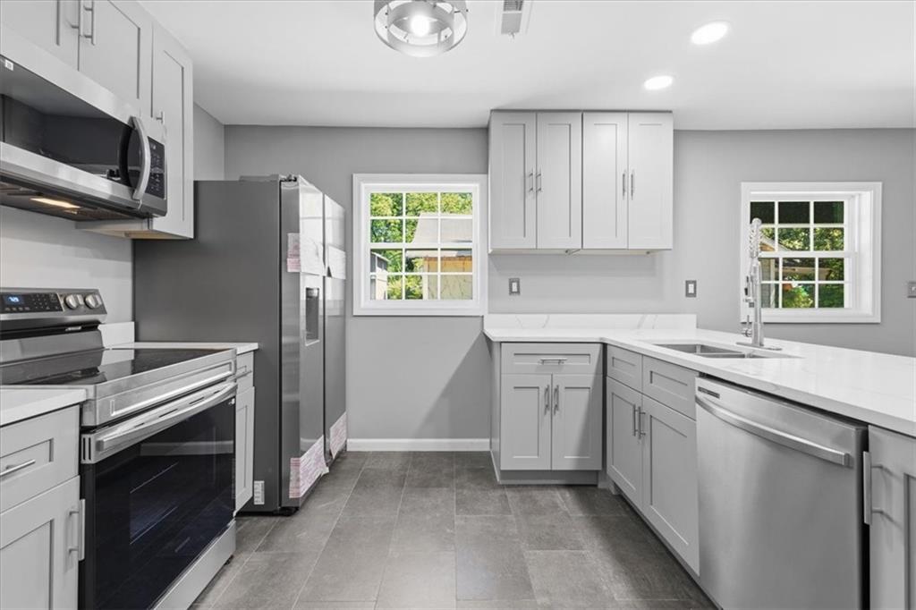 409 Calhoun Avenue Northeast Rome, GA 30161 - Photo 12 of 25