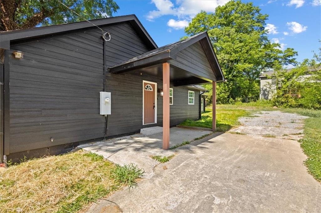 409 Calhoun Avenue Northeast Rome, GA 30161 - Photo 8 of 25