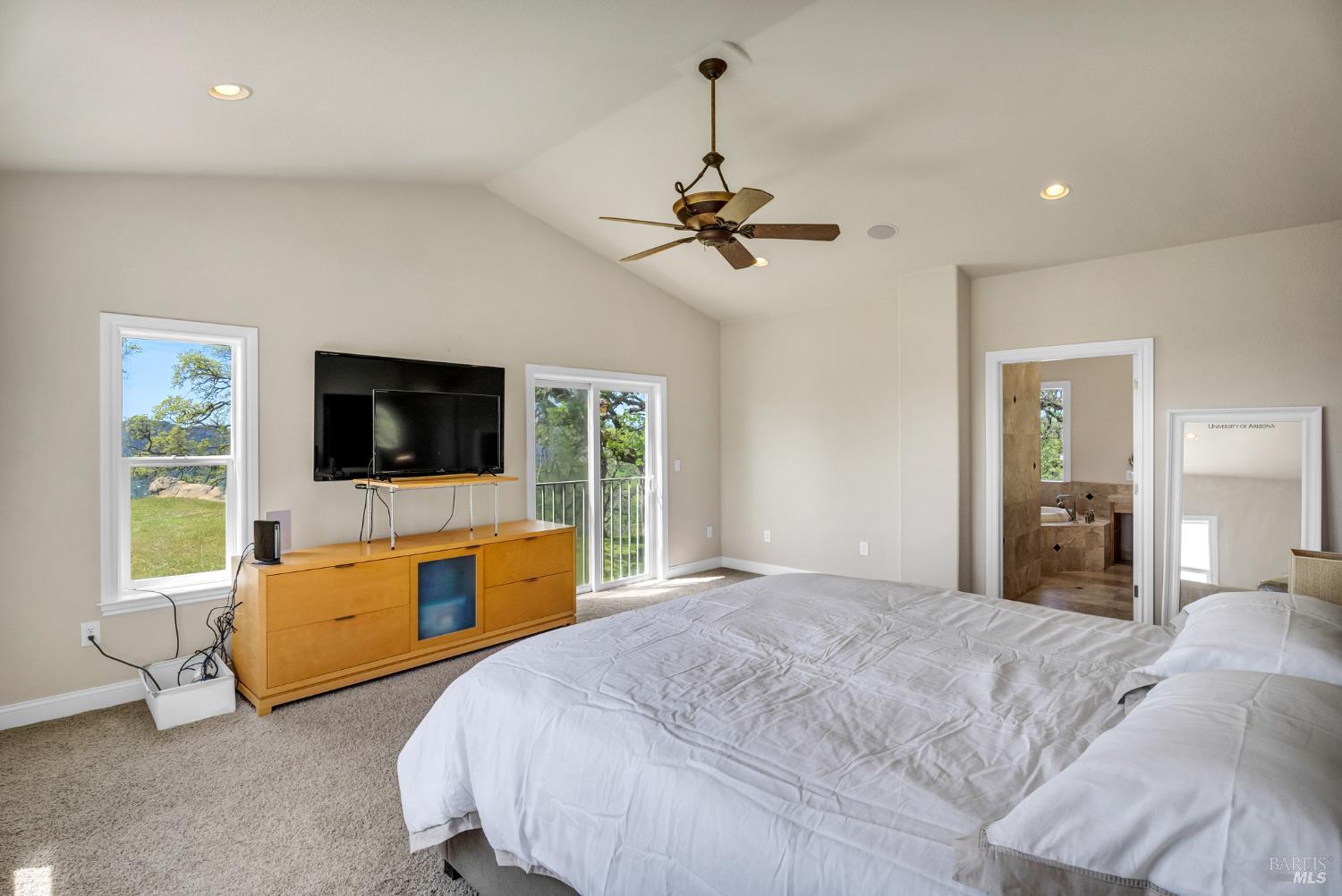 95 Longhorn Ridge Road Napa, CA 94558 - Photo 23 of 58