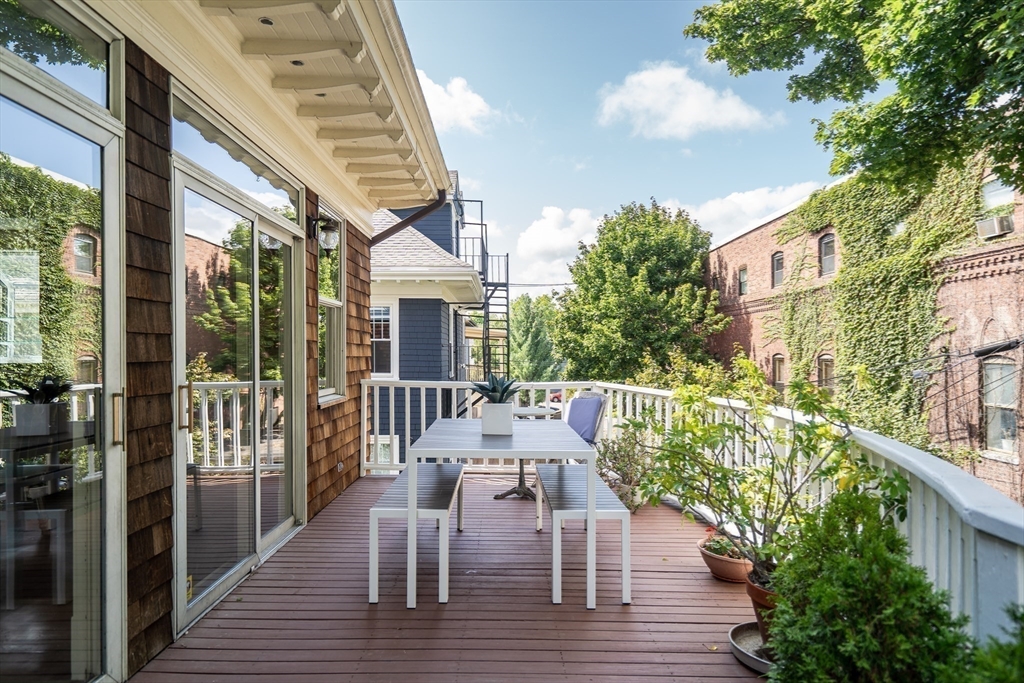31 Upland Road, Unit 2 Cambridge, MA 02140 - Photo 12 of 32 Gallery Image 12