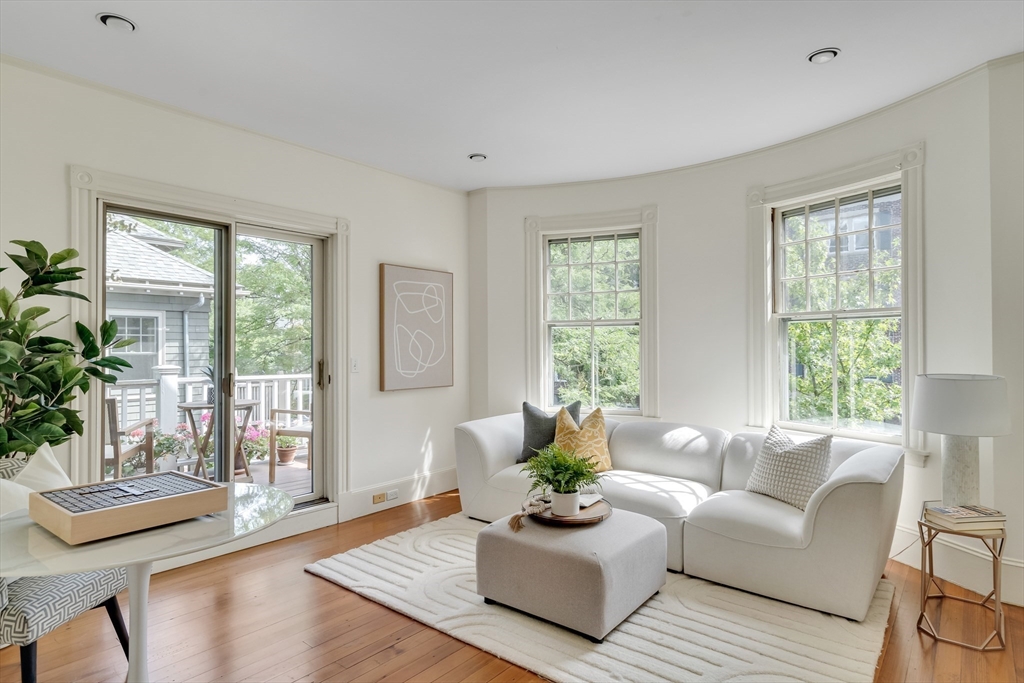 31 Upland Road, Unit 2 Cambridge, MA 02140 - Photo 6 of 32 Gallery Image 6