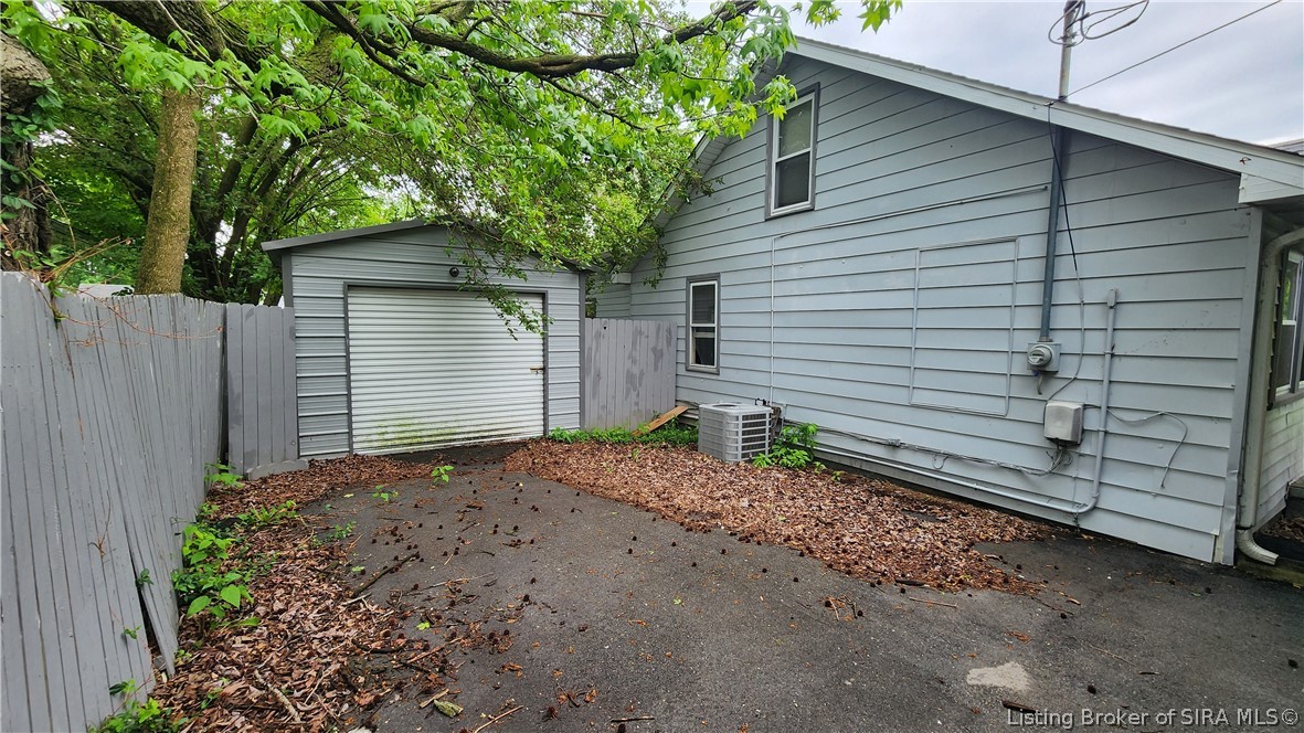 85 Rural Street Austin, IN 47102 - Photo 2 of 22