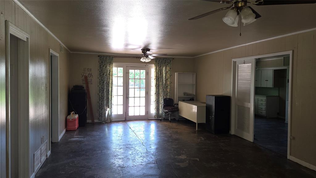 1407 Bonham Street Commerce, TX 75428 - Photo 3 of 16