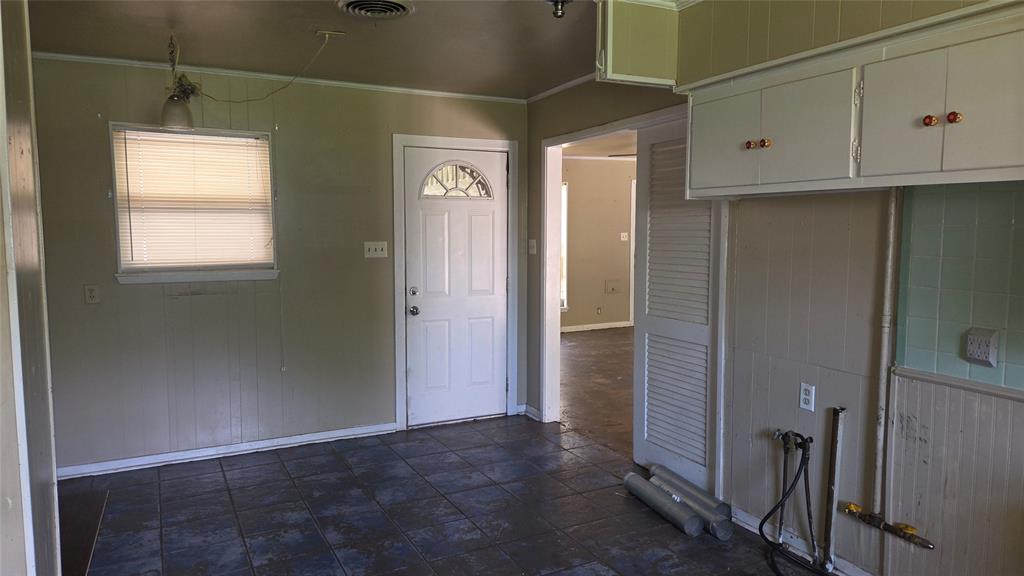 1407 Bonham Street Commerce, TX 75428 - Photo 5 of 16