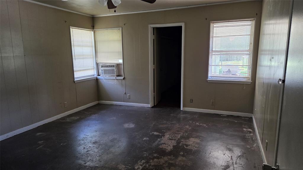 1407 Bonham Street Commerce, TX 75428 - Photo 7 of 16