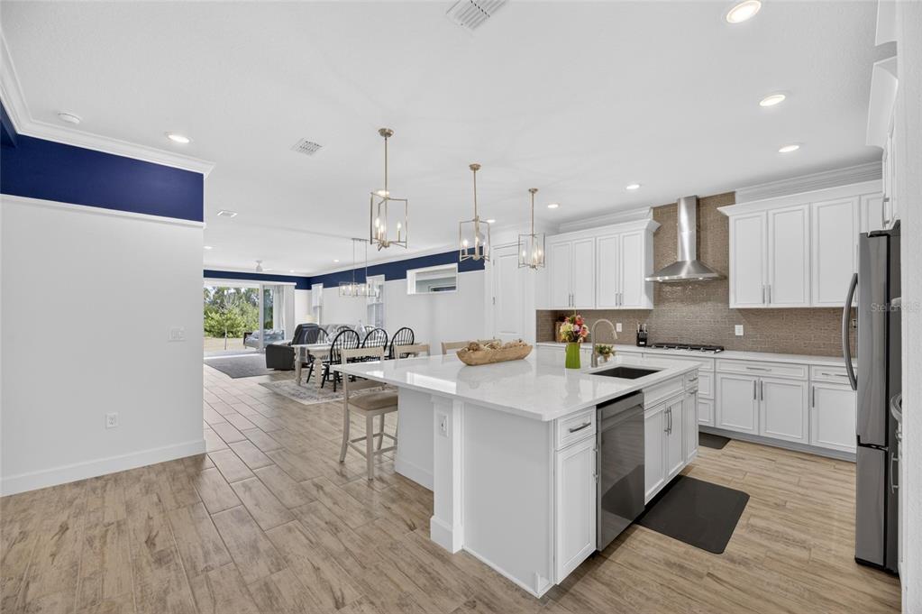 1019 Signet Drive Apollo Beach, FL 33572 - Photo 12 of 85