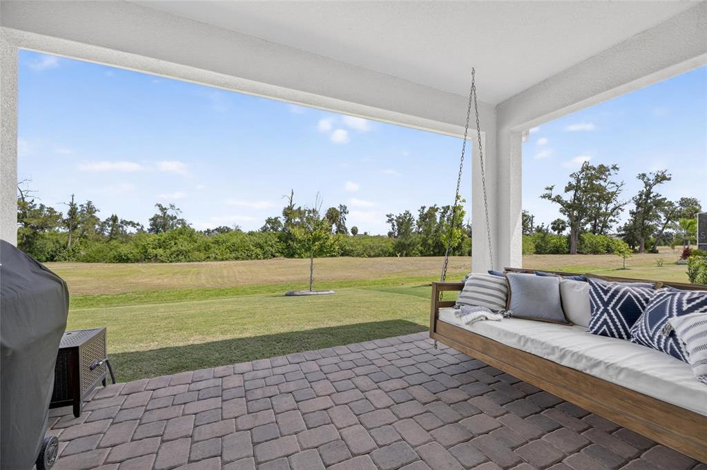 1019 Signet Drive Apollo Beach, FL 33572 - Photo 5 of 85