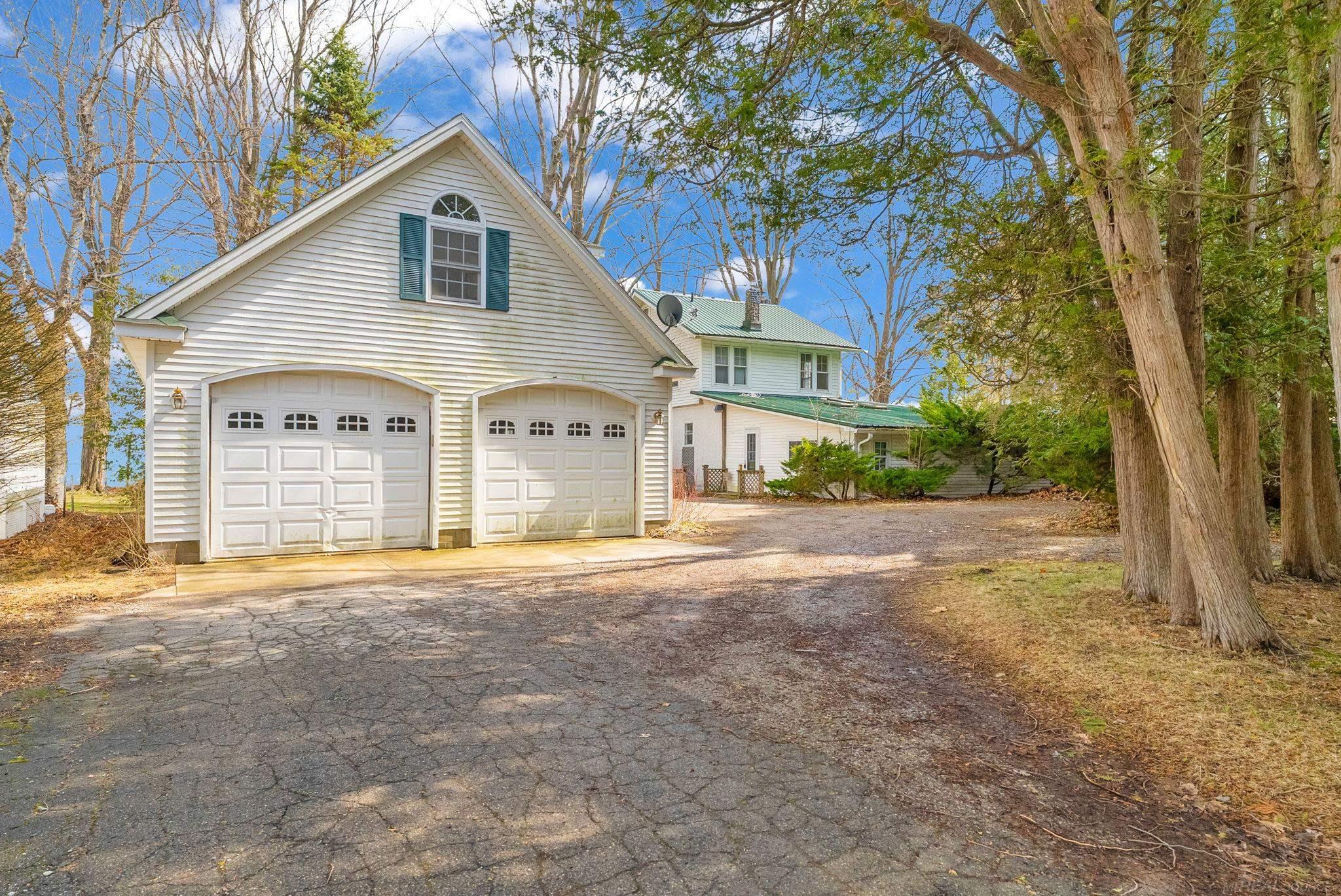 4055 Lakeshore Road Lexington, MI 48450 - Photo 7 of 72