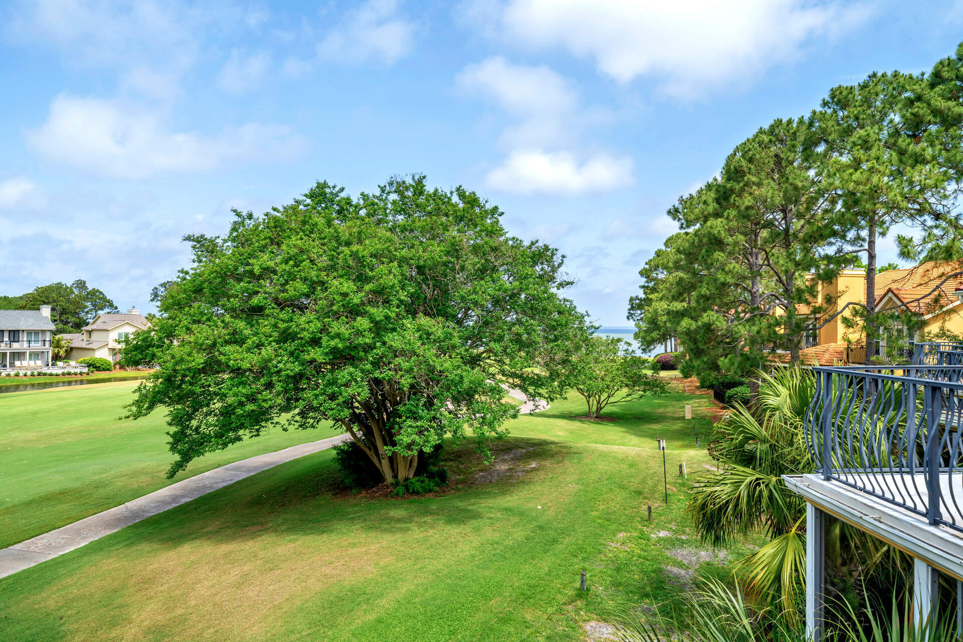 64 Vantage Point, Unit 64 Miramar Beach, FL 32550 - Photo 35 of 38 a view of yard from a tub