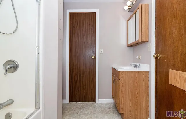 $399,000 | 35680 Bonnebell Drive, Denham Springs, LA 70706