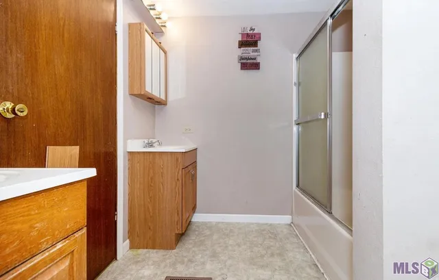 $399,000 | 35680 Bonnebell Drive, Denham Springs, LA 70706