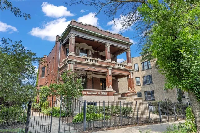 $1,699,000 | 1918 North Humboldt Boulevard, Chicago, IL 60647