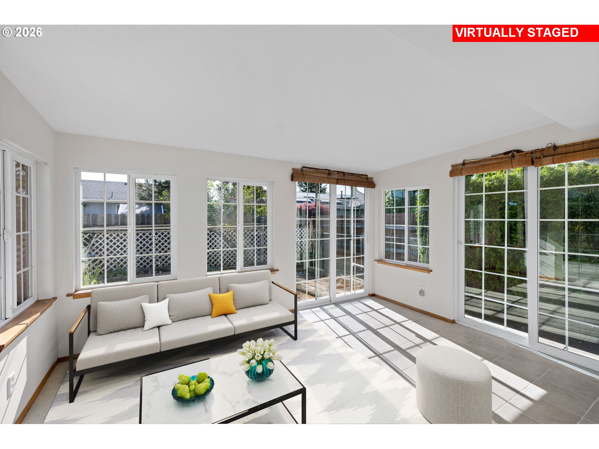 1770 Thompson Road Woodburn, OR 97071 - Photo 21 of 37 Sun Room