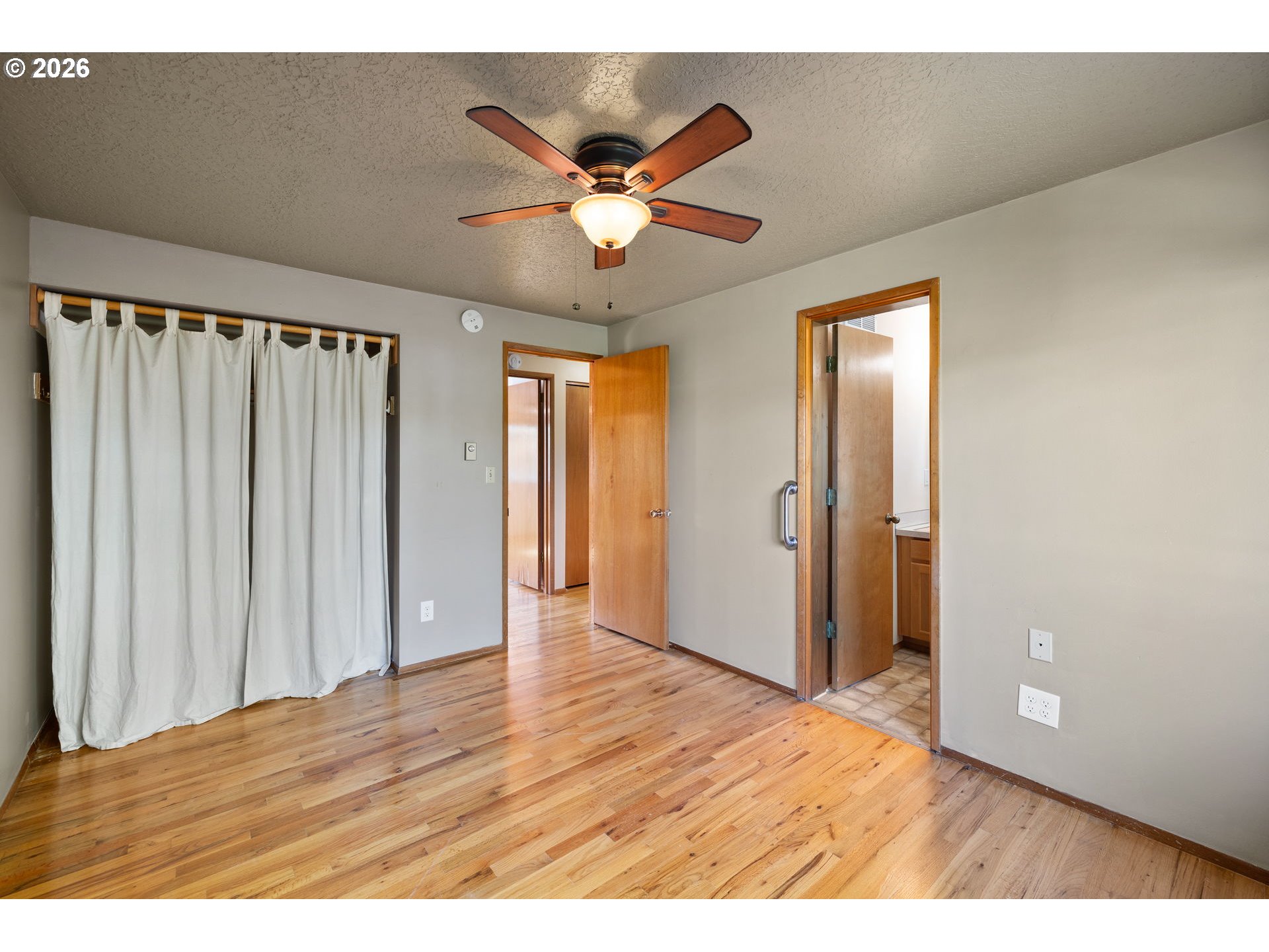 1770 Thompson Road Woodburn, OR 97071 - Photo 28 of 37 Primary Bedroom