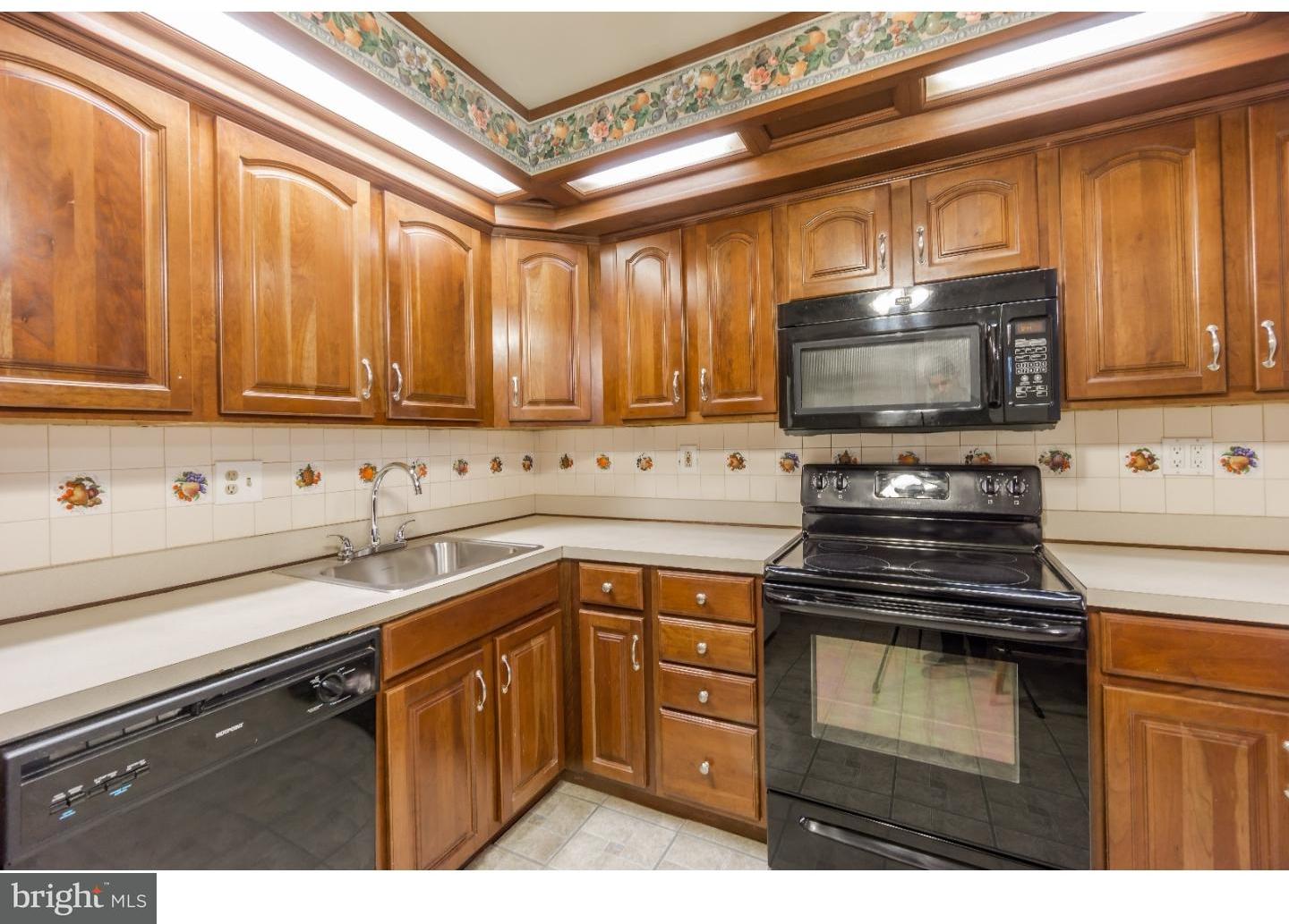 206 Andrew Road Coatesville, PA 19320 - Photo 13 of 24 Kitchen