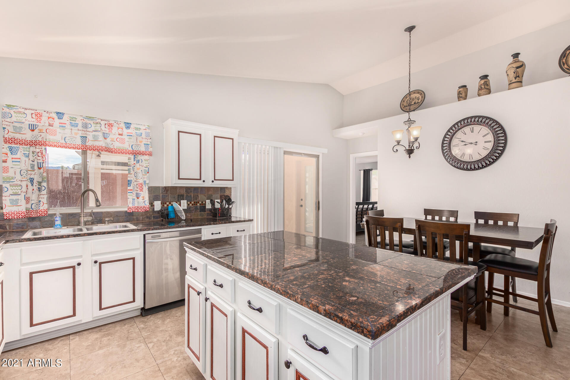 1615 West Fremont Rd. Phoenix, AZ 85041 - Photo 8 of 24 13 - Fremont