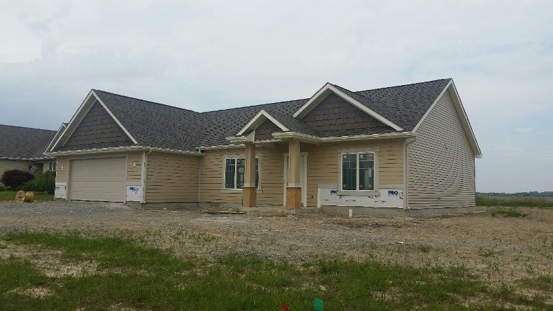 208 Grey Goose Boulevard Decatur, IN 46733 - Photo 1 of 1