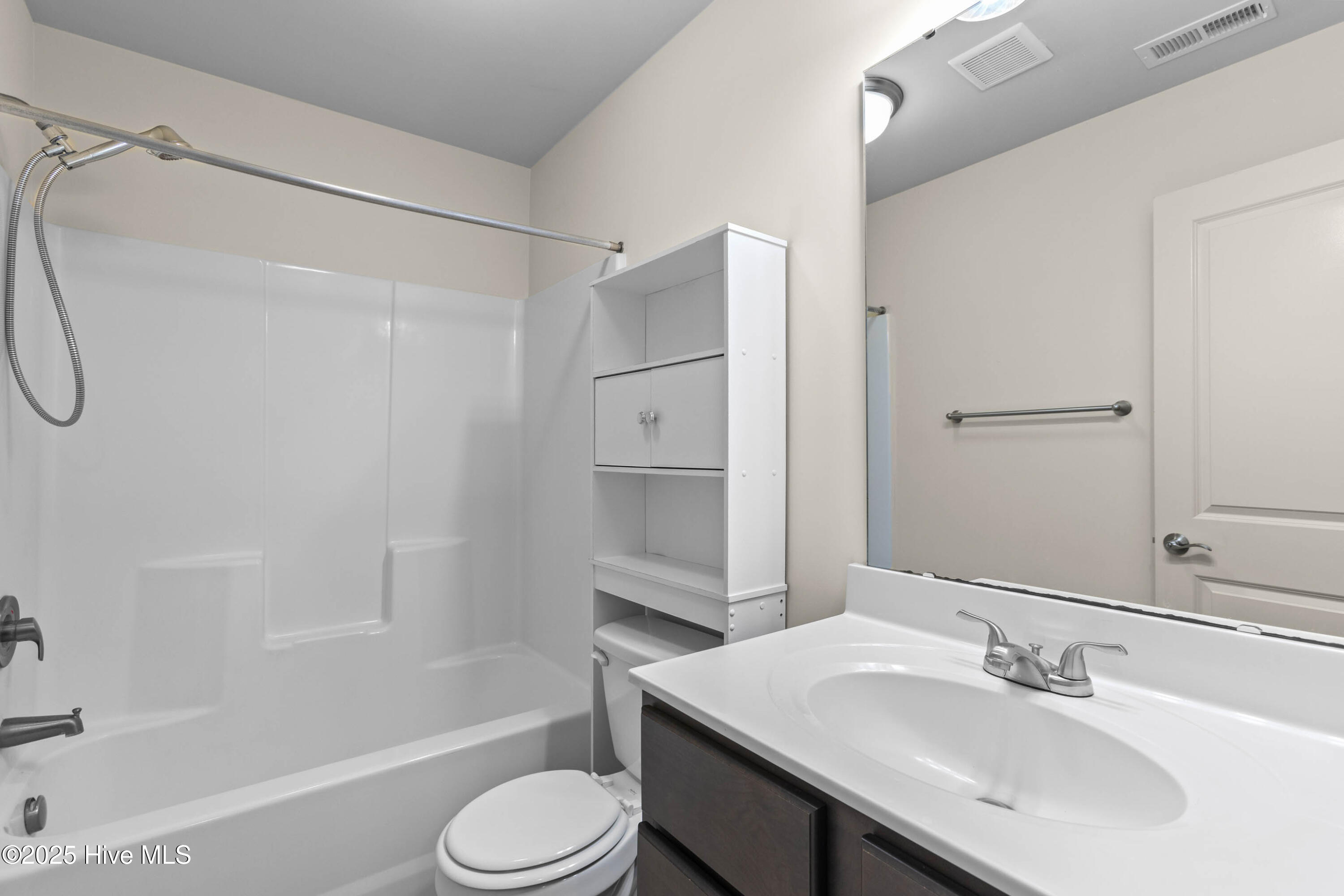 422 Sullivan Loop Road Midway Park, NC 28544 - Photo 13 of 18 13 (14)