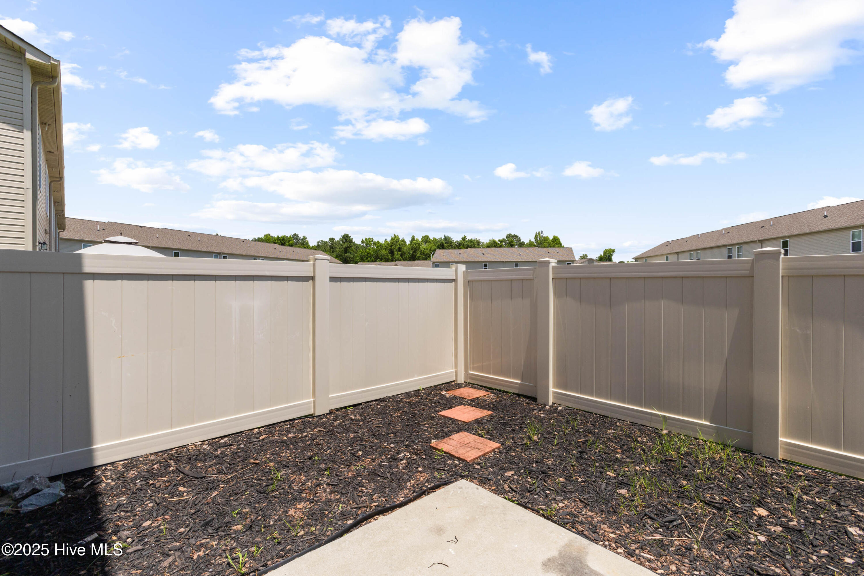 422 Sullivan Loop Road Midway Park, NC 28544 - Photo 17 of 18 17 (14)