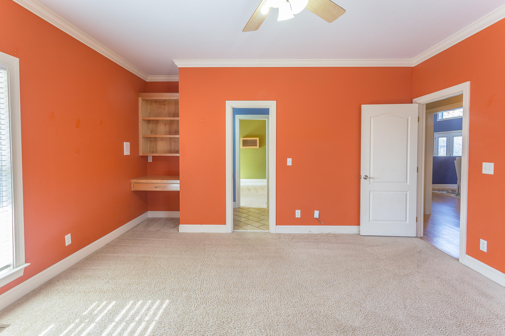 4645 Gann Store Road Hixson, TN 37343 - Photo 33 of 62 specialty desk and shelves built in