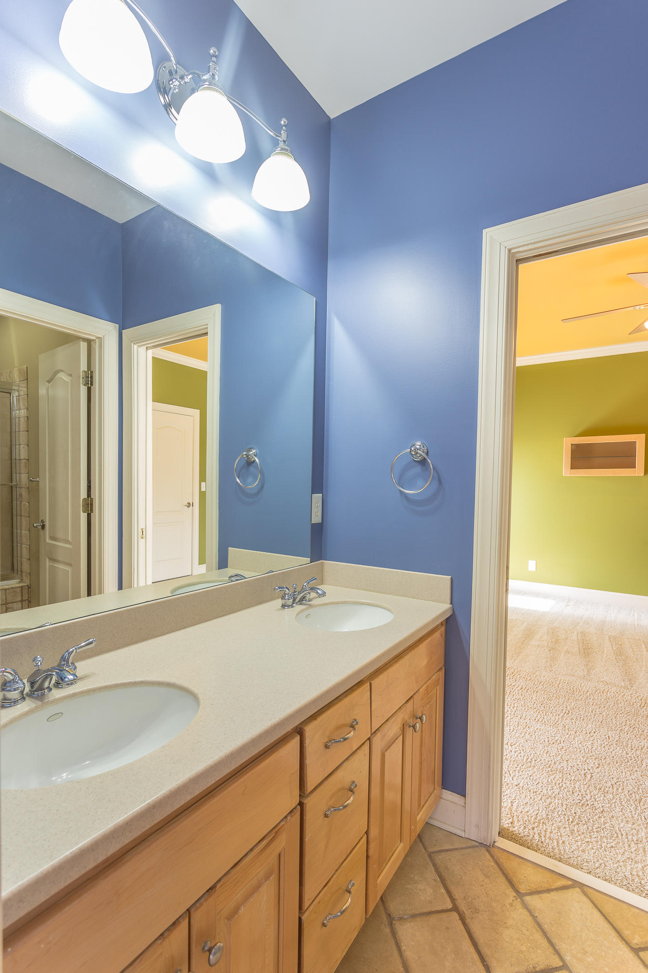 4645 Gann Store Road Hixson, TN 37343 - Photo 35 of 62 Jack and Jill bath