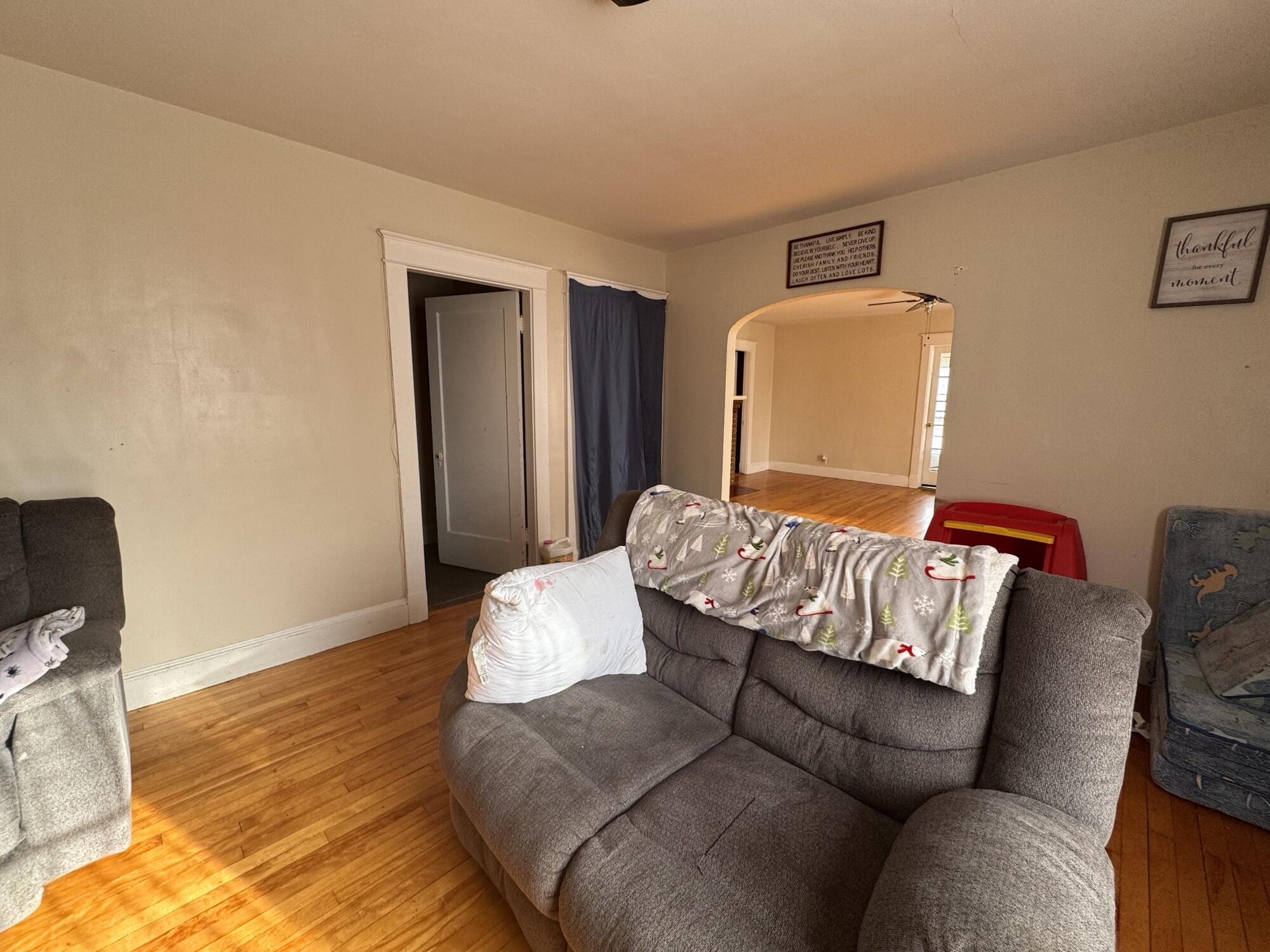 1 Kelsey Street Waterville, ME 04901 - Photo 16 of 23 2nd floor livingroom