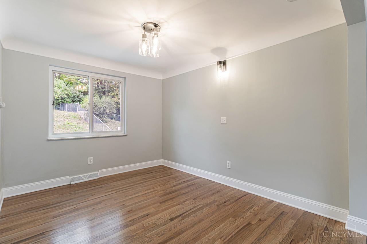 5357 Rapid Run Road Cincinnati, OH 45238 - Photo 17 of 40