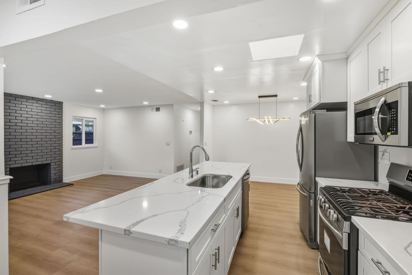 374 Manzanita Court Milpitas, CA 95035 - Photo 11 of 34