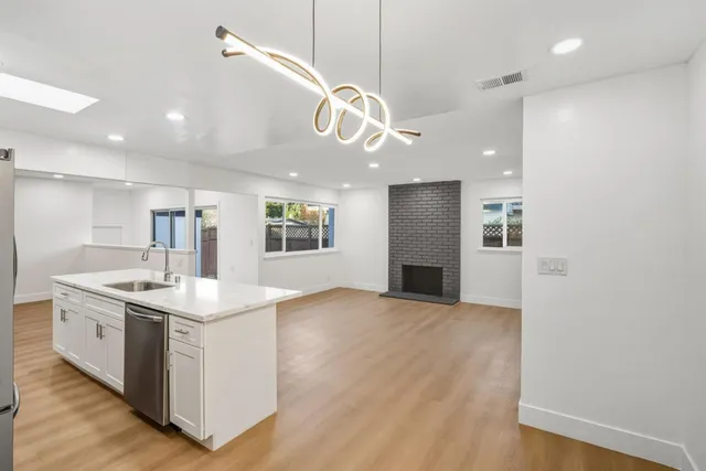 $999,888 | 374 Manzanita Court, Milpitas, CA 95035