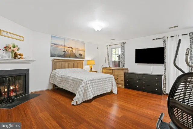 $479,900 | 13007 Climbing Ivy Drive, Germantown, MD 20874