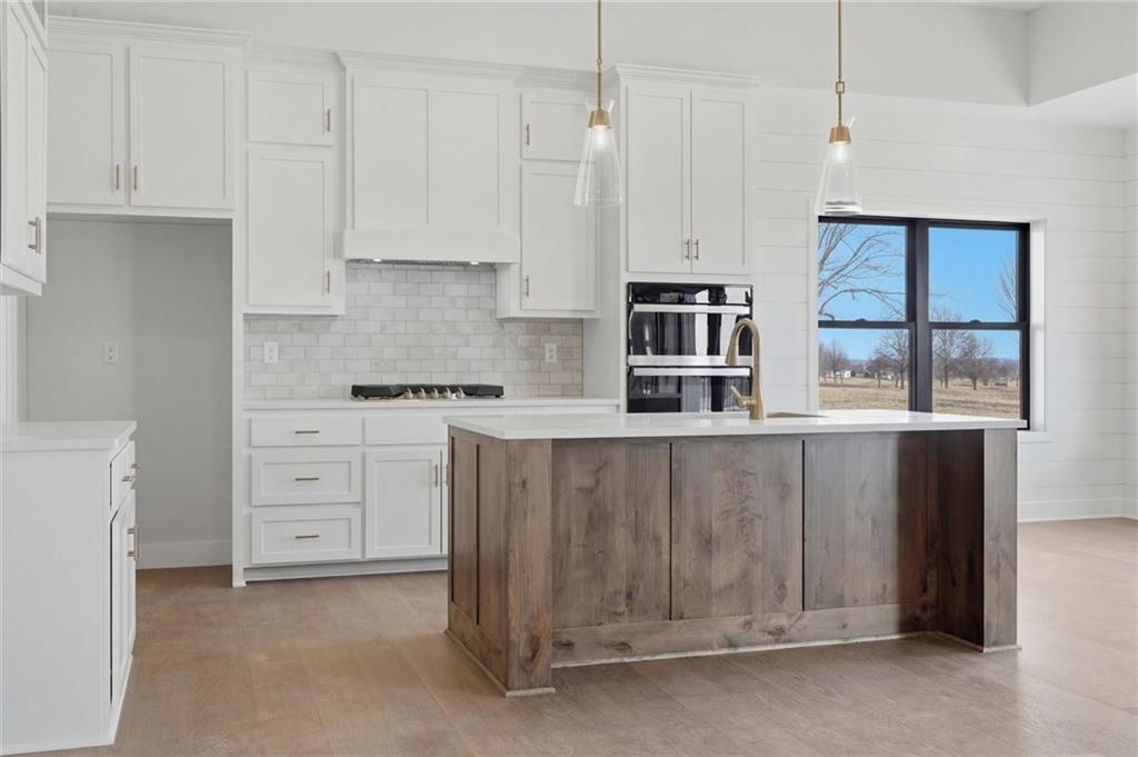 9619 Stockdale Road Liberty, MO 64068 - Photo 6 of 46 Gallery Image 6