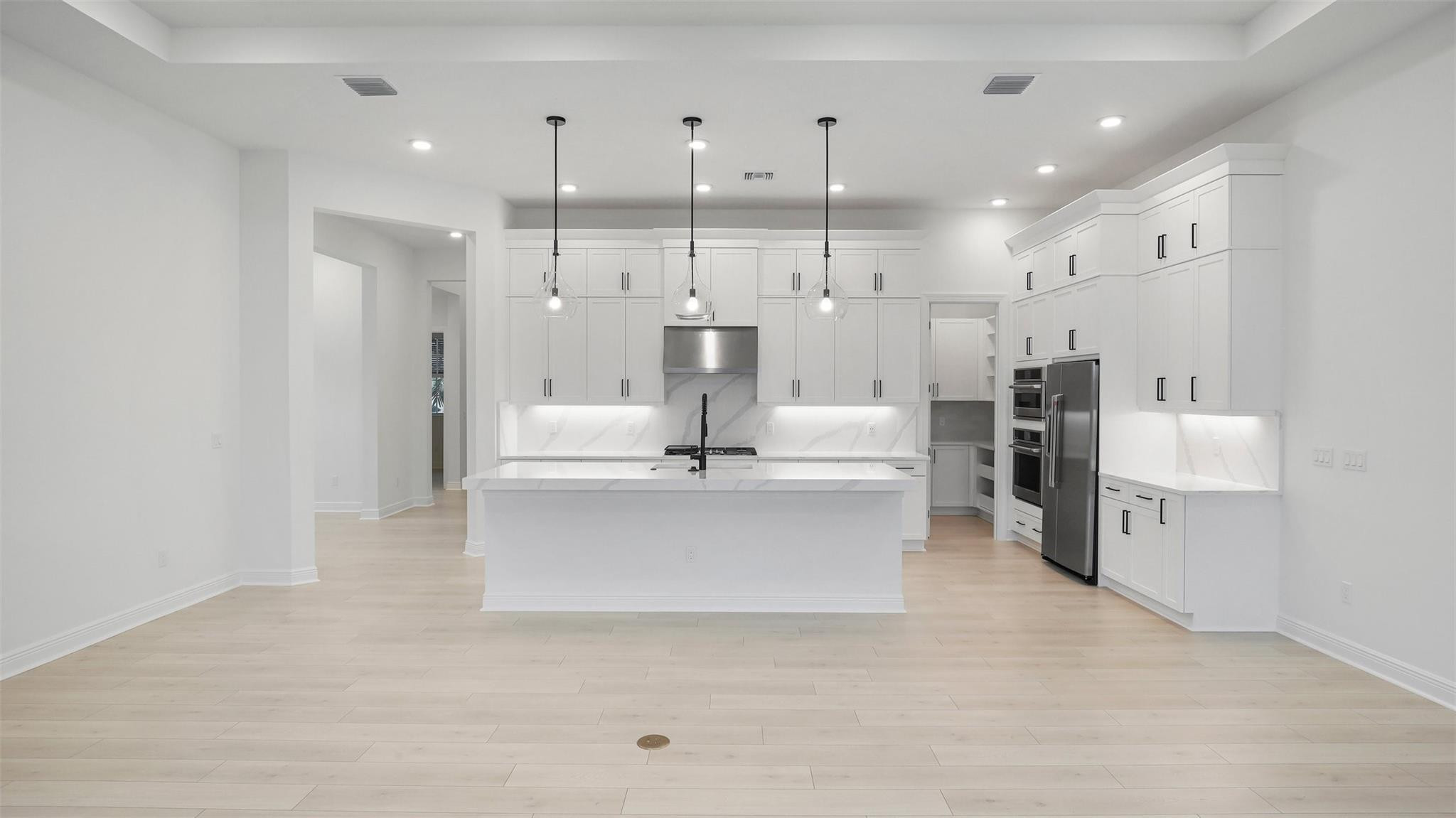 4943 Rivo Alto Circle Loxahatchee, FL 33470 - Photo 7 of 57 Kitchen