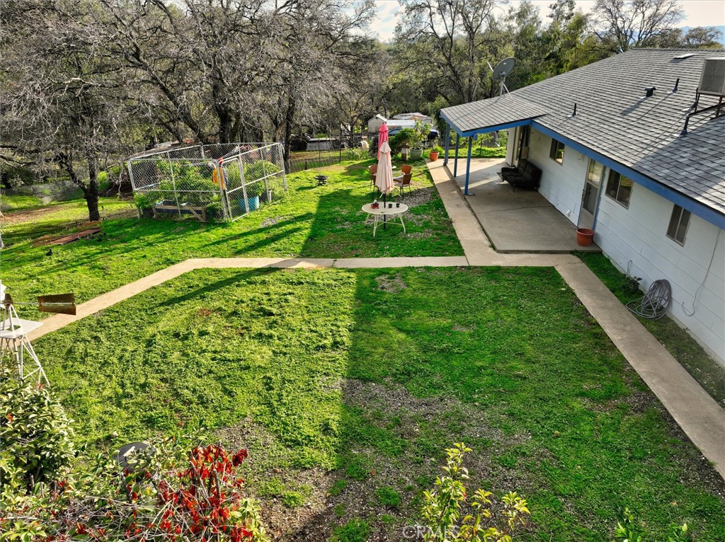 5060-5064 Mykleoaks Road Mariposa, CA 95338 - Photo 33 of 63 a view of yard with swimming pool