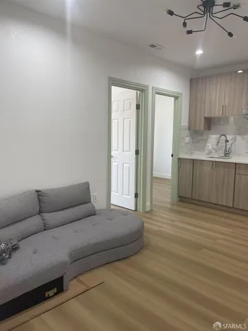 $2,400 | 1435 Newcomb Avenue, San Francisco, CA 94124