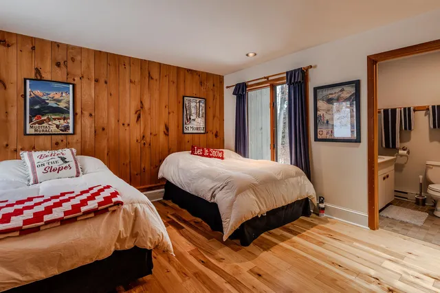 $950,000 | 7 Roundtree Road, Winhall, VT 05340