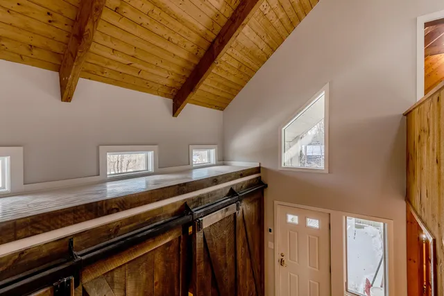 $950,000 | 7 Roundtree Road, Winhall, VT 05340