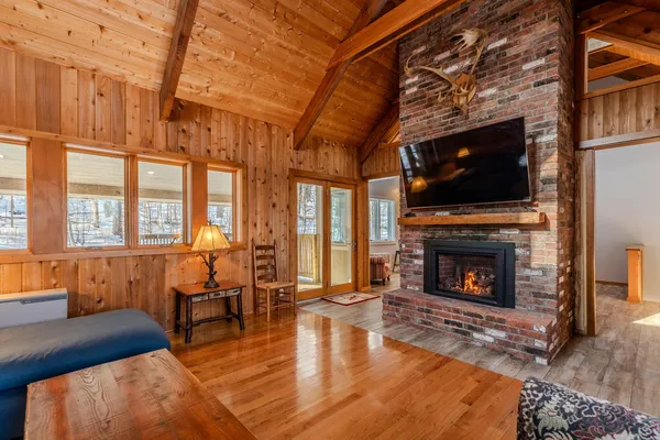 $950,000 | 7 Roundtree Road, Winhall, VT 05340