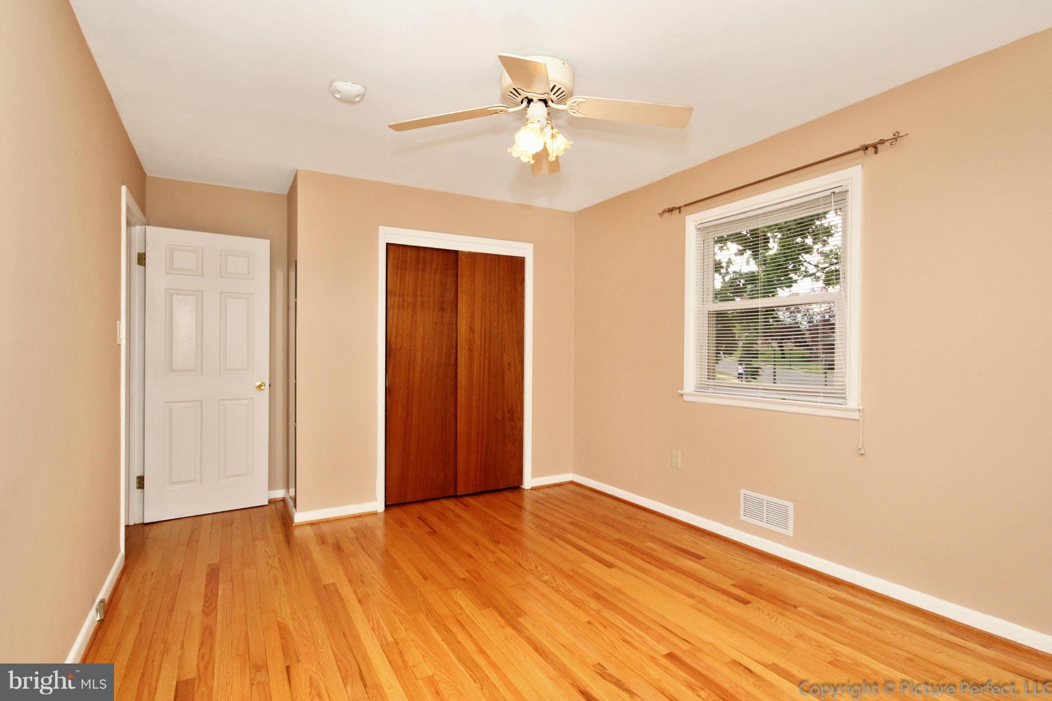 407 Delaware Road Frederick, MD 21701 - Photo 8 of 30 Bath (Master)