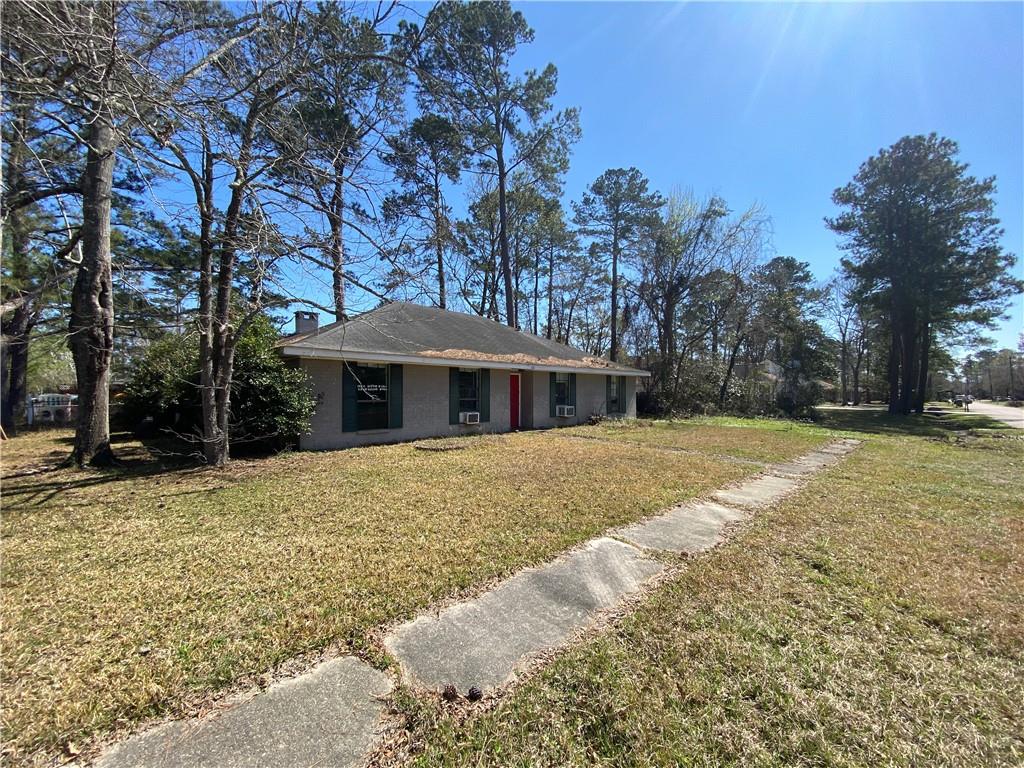 200 Chestnut Street Mandeville, LA 70471 - Photo 2 of 17