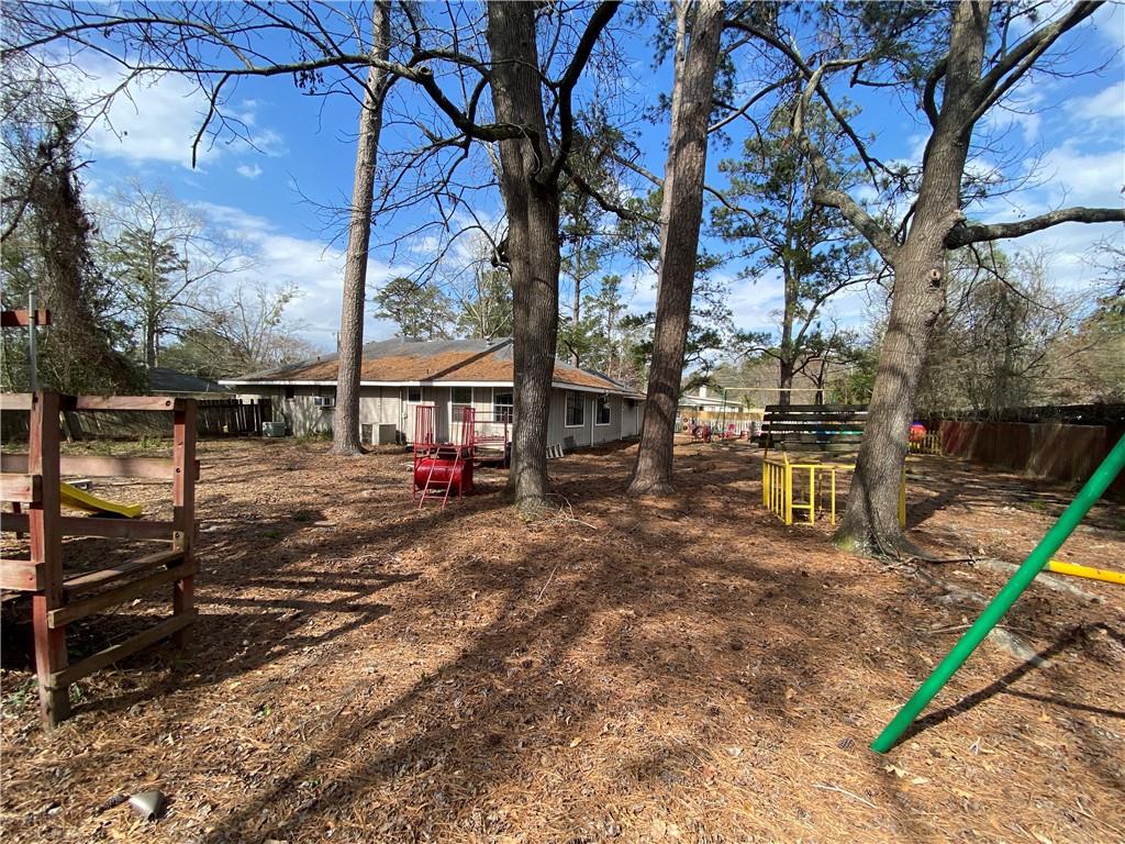 200 Chestnut Street Mandeville, LA 70471 - Photo 5 of 17