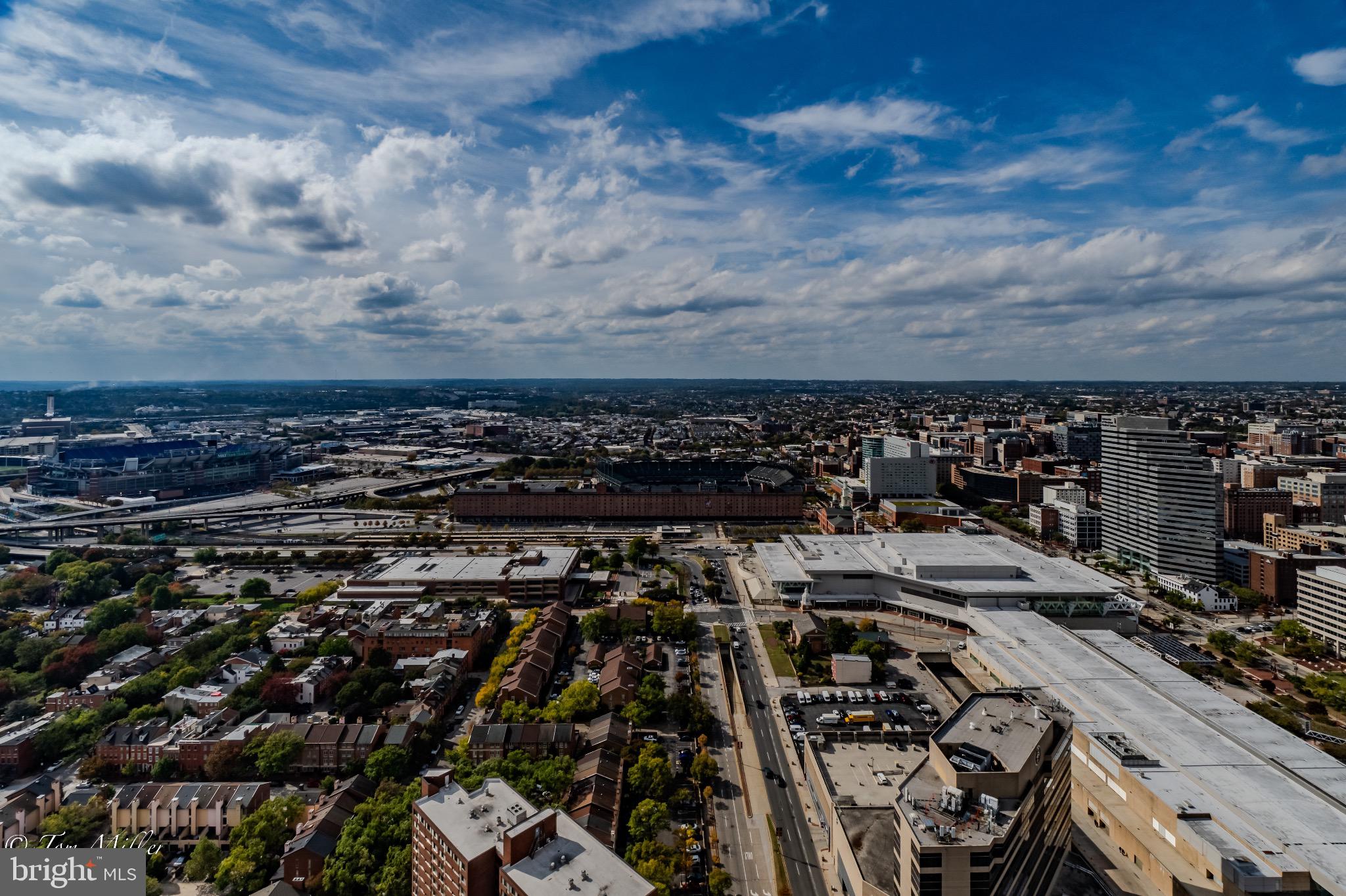 414 Light Street, Unit 4302 Baltimore, MD 21202 - Photo 40 of 42 an aerial view of a city