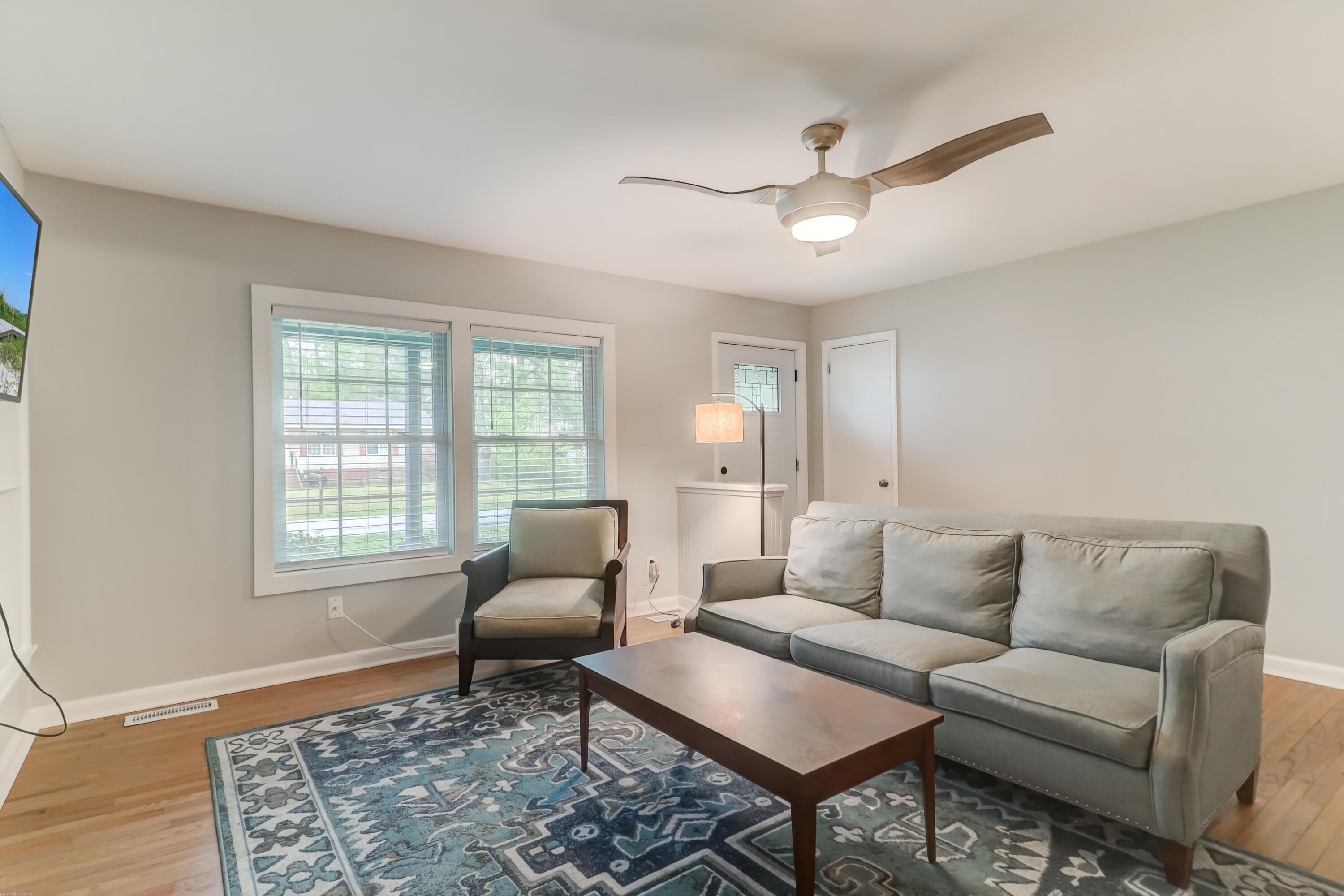 1117 Ocean View Road Charleston, SC 29412 - Photo 3 of 35 1117 Oceanview (6)