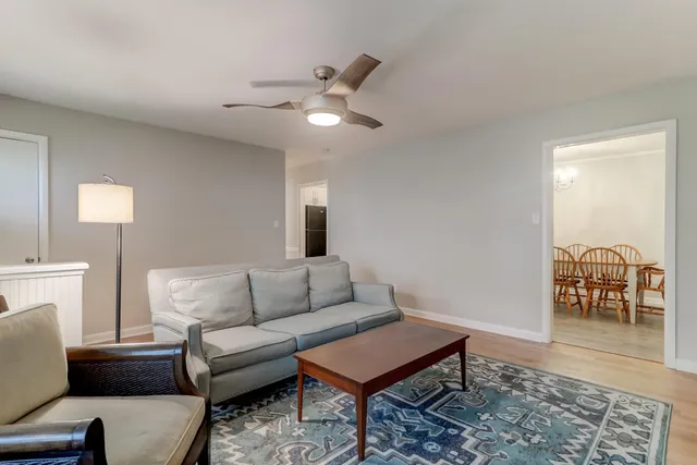 $2,999 | 1117 Ocean View Road, Charleston, SC 29412