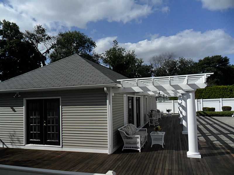93 Windsong Road Cumberland, RI 02864 - Photo 18 of 20 Patio/Deck.