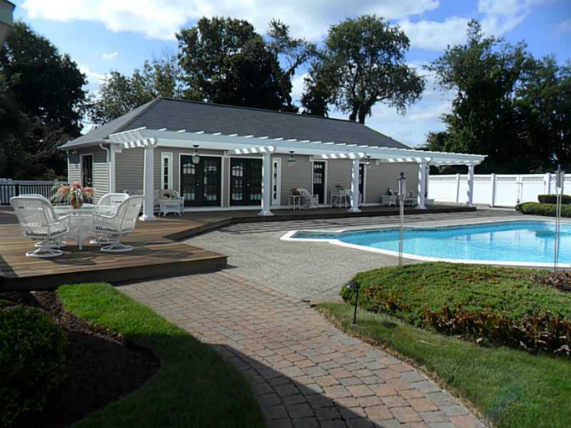 93 Windsong Road Cumberland, RI 02864 - Photo 5 of 20 Swimming Pool/Hot Tub/Sauna.