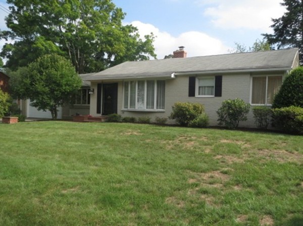 17 Barrington Road Longmeadow, MA 01106 - Photo 1 of 22 Gallery Image 1