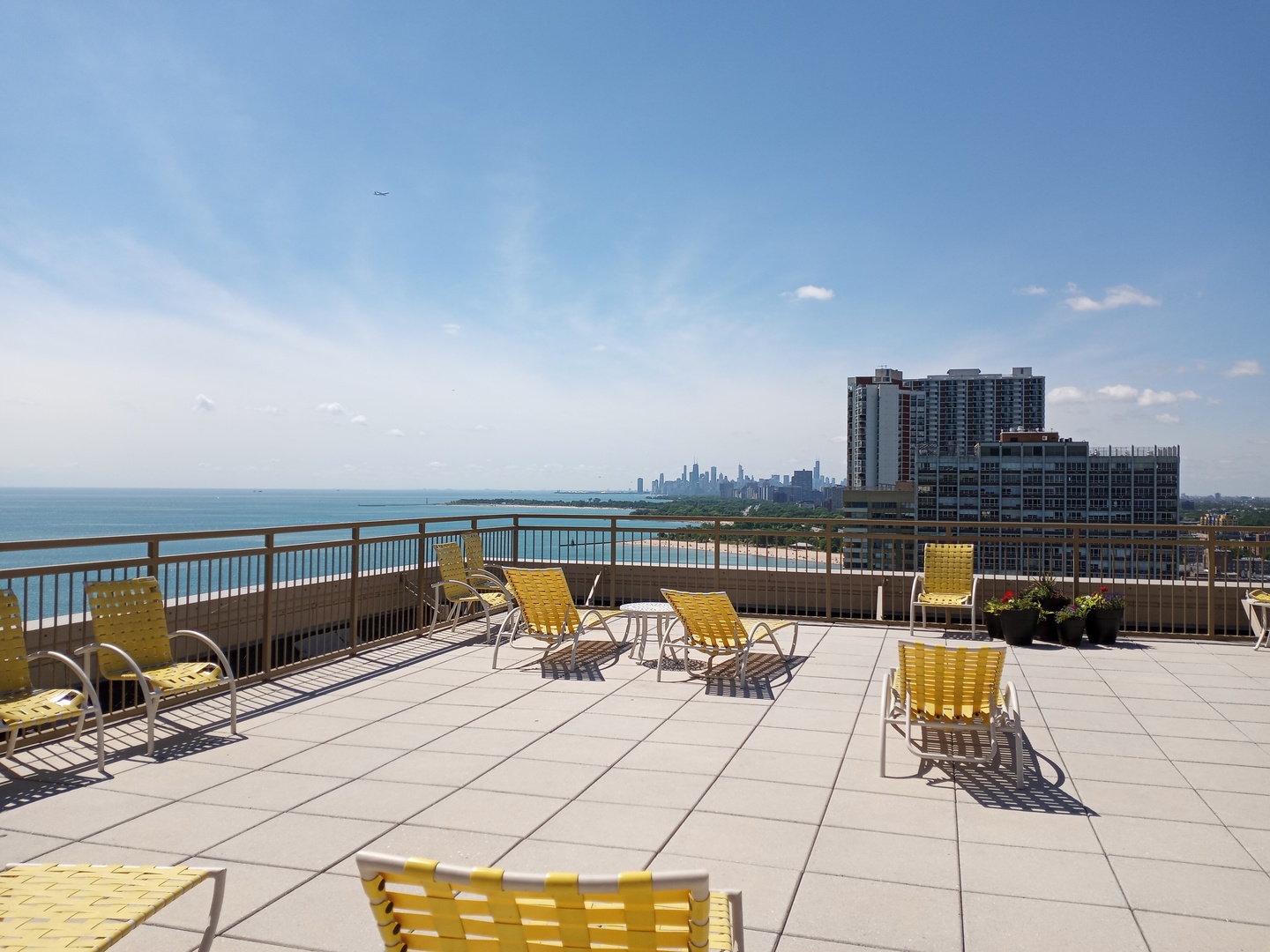 6301 North Sheridan Road, Unit 24P Chicago, IL 60660 - Photo 13 of 18 Gallery Image 13
